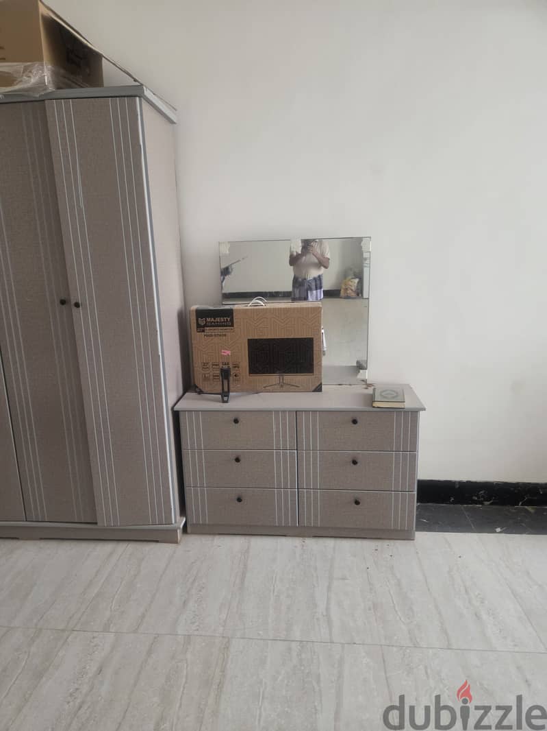 2 sets Full bed Room Furnuture 2