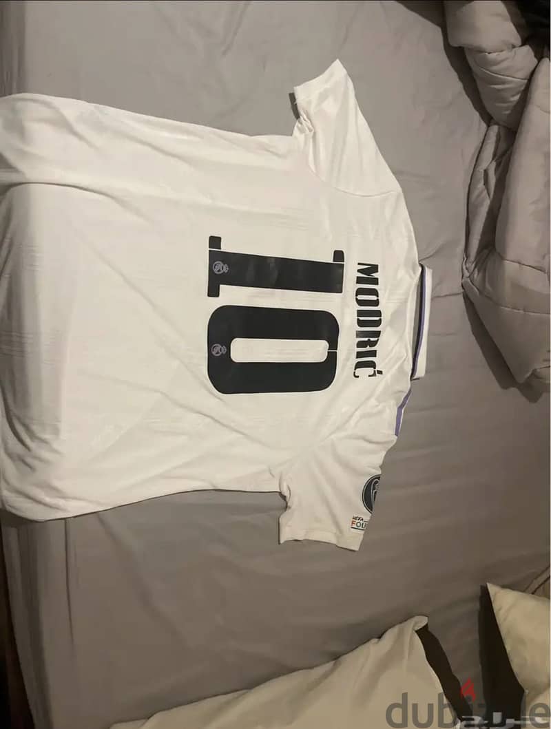 Real madrid jersey 1