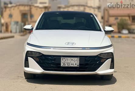 هيونداي أكسنت 2025 سقف أسود | Hyundai Accent 2025 Black Roof