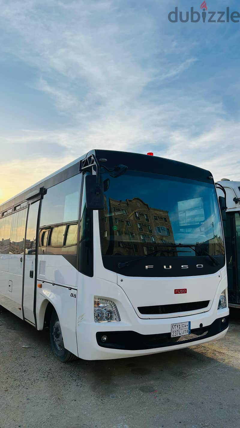 MITSUBISHI FUSO AERO QUEEN 3