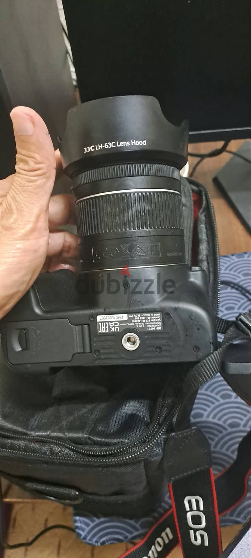 Slightly used DSLR Canon EOS 250D 1