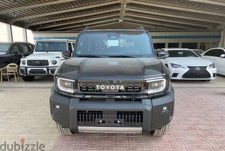 تويوتا 2027 FG أسود | Toyota 2027 FG Black