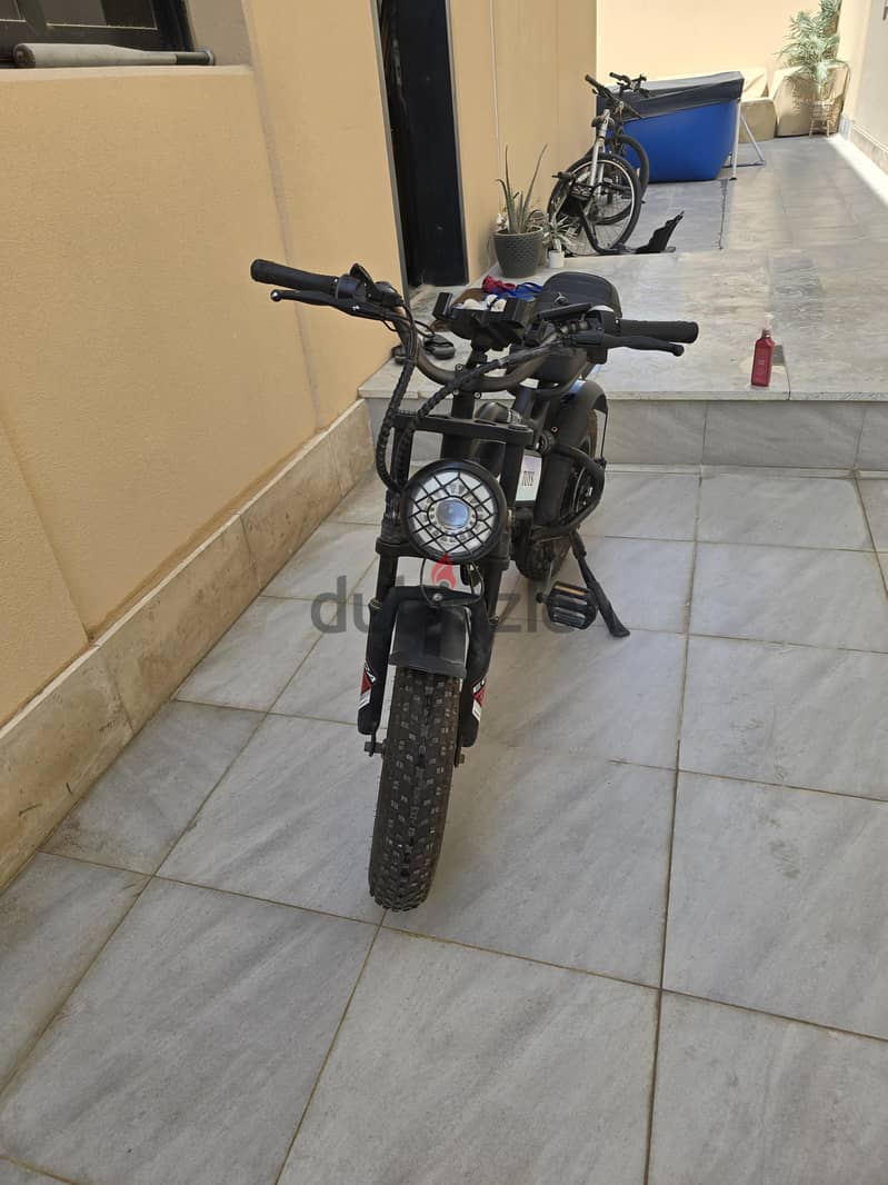 E bike top speed 55kph rarely driven (price negotiable) 1