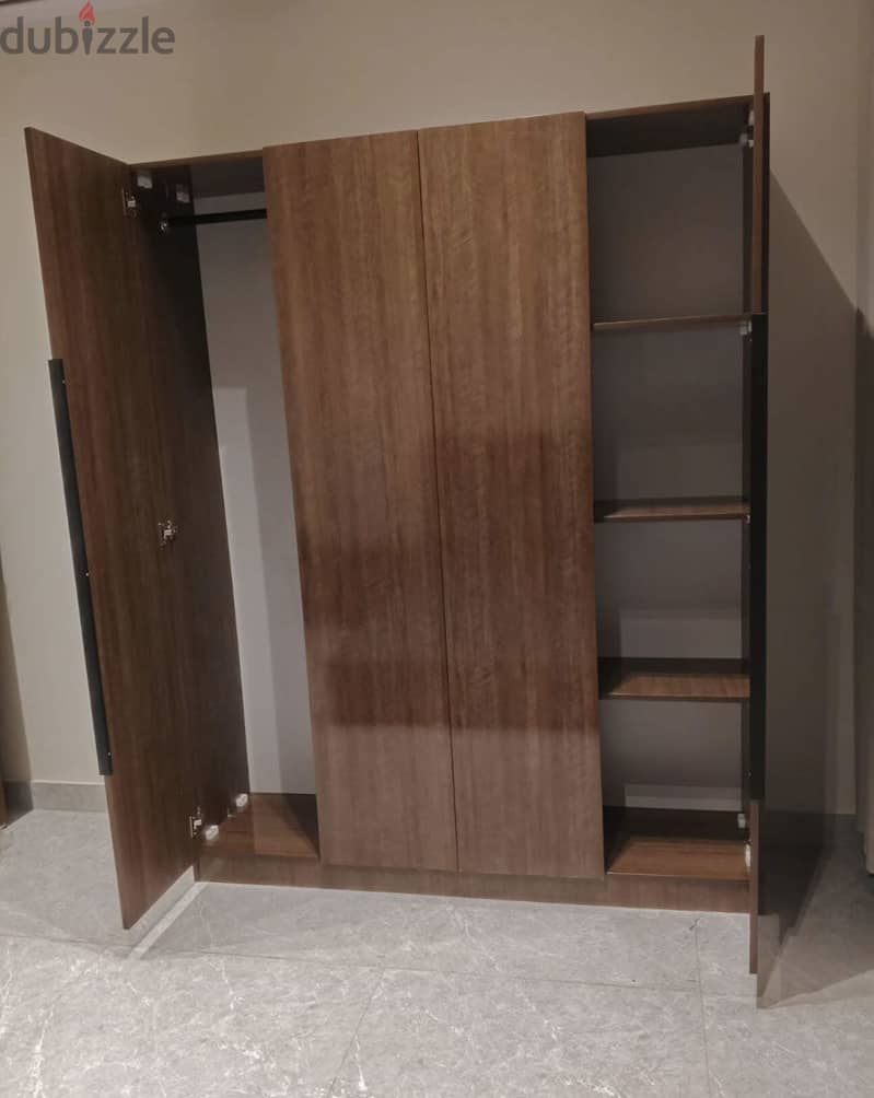 Four door wardrobe new 3