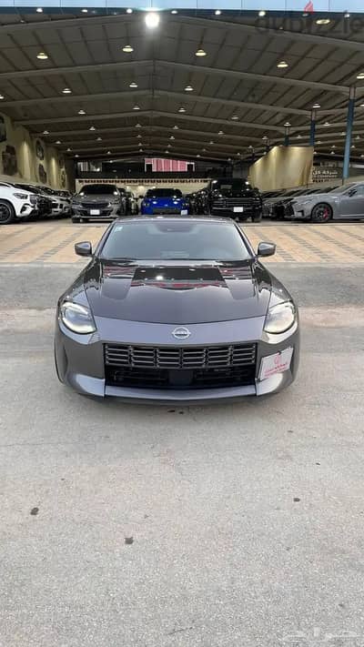 نيسان زد 2023