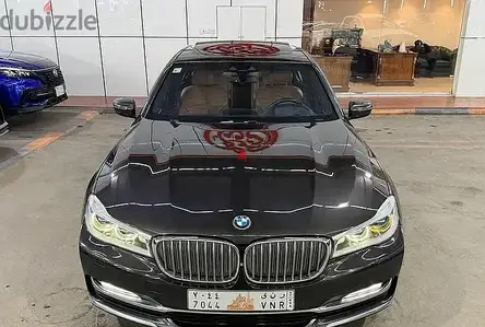 بي ام دبليو 740 2018