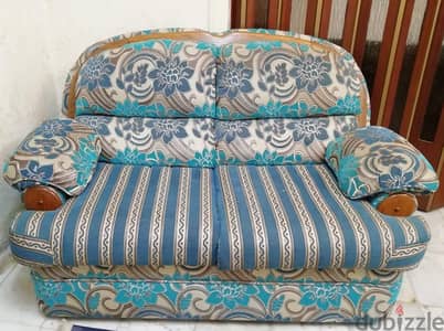 طقم كنب من المطلق استعمال نظيف عدد4قطع