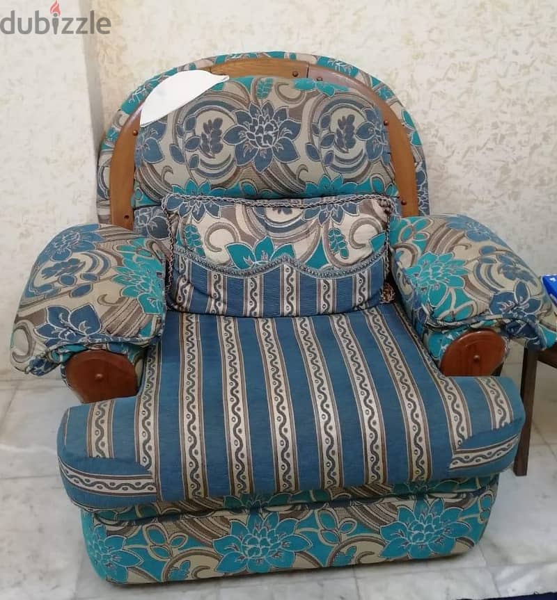 طقم كنب من المطلق استعمال نظيف عدد4قطع 2