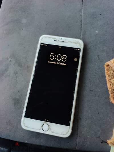Mobile is good condition and working