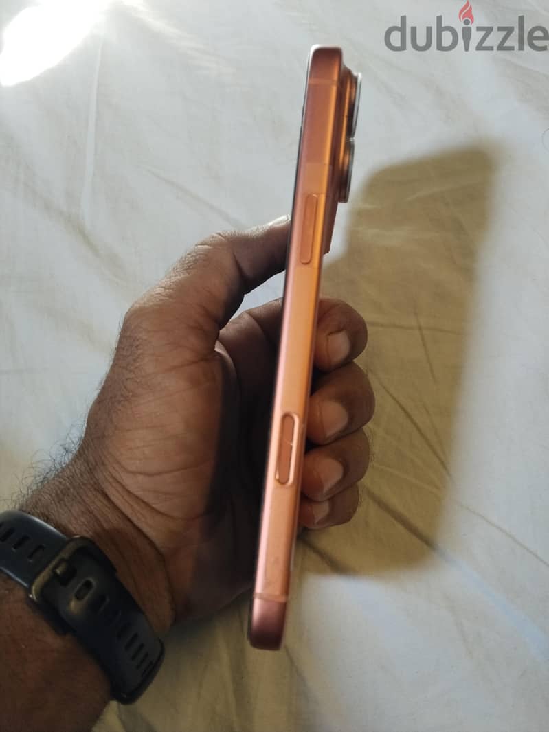 Apple - iPhone 17 Pro Max 2