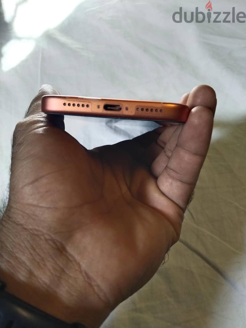 Apple - iPhone 17 Pro Max 4