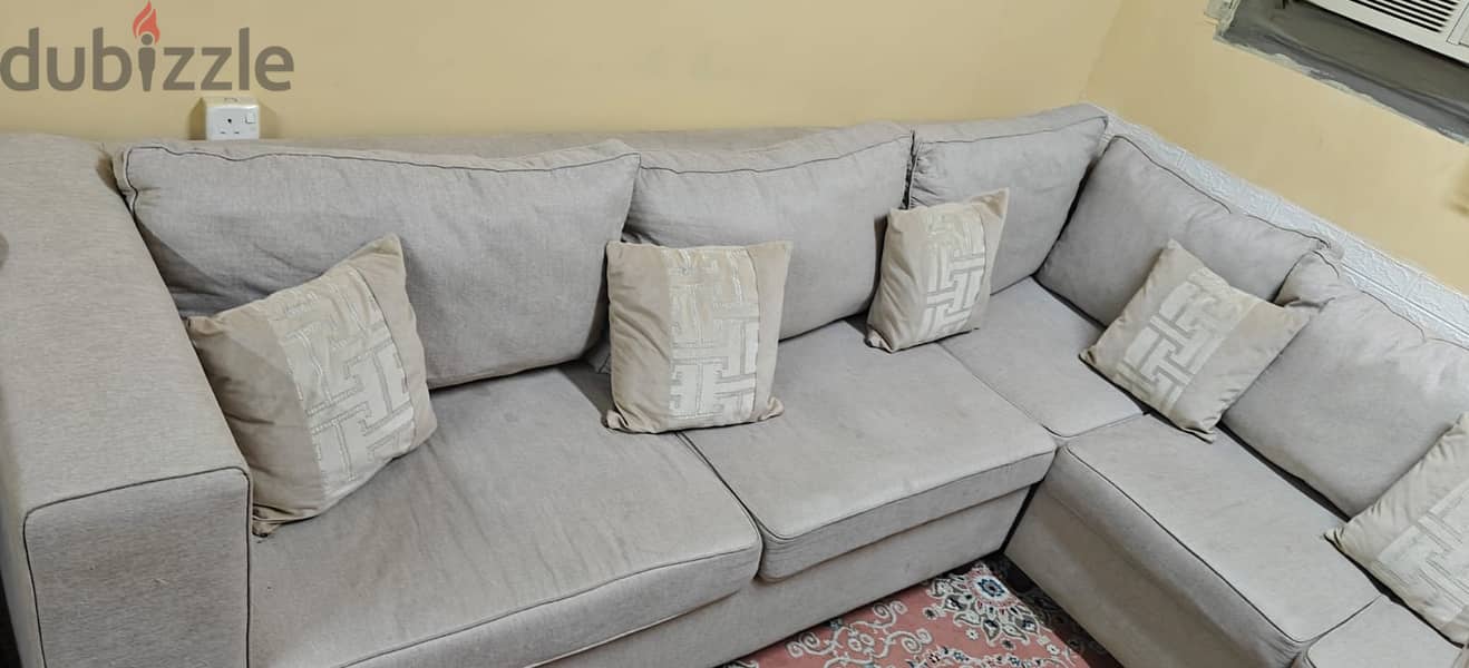 Excellent condition sofa set 7 seater 3