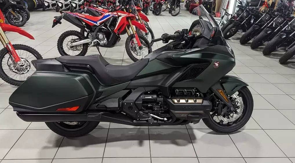 2024 Honda Goldwing Tour DCT automatic +44 7507 647630 2