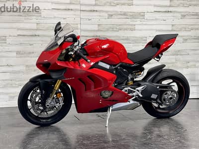 2021 Ducati panigal v4S +44 7507 647630