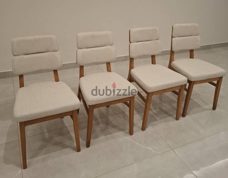 Excellent Dining table and chairs for 4 2