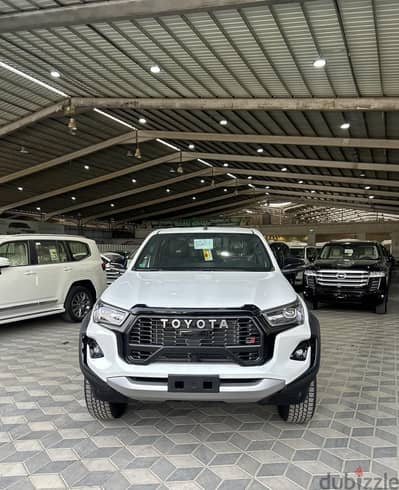 هايلوكس غمارتين بنزين V6 وارد الساير ب 195 الف