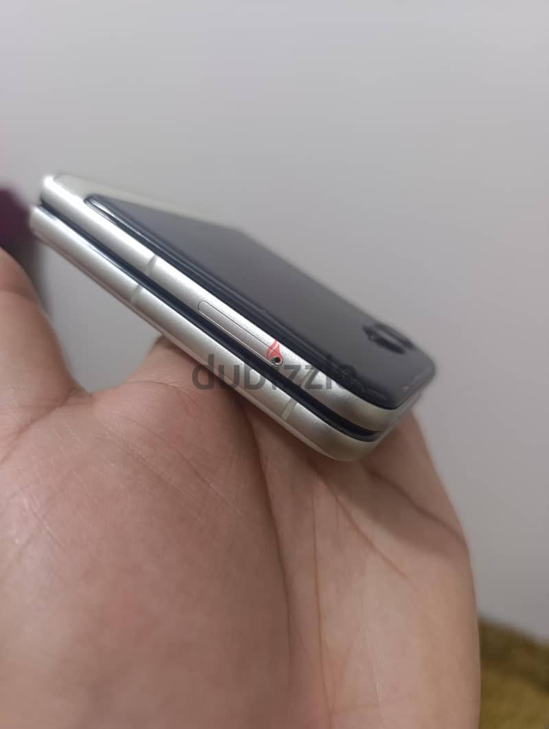 Motorola Razr Fold 3