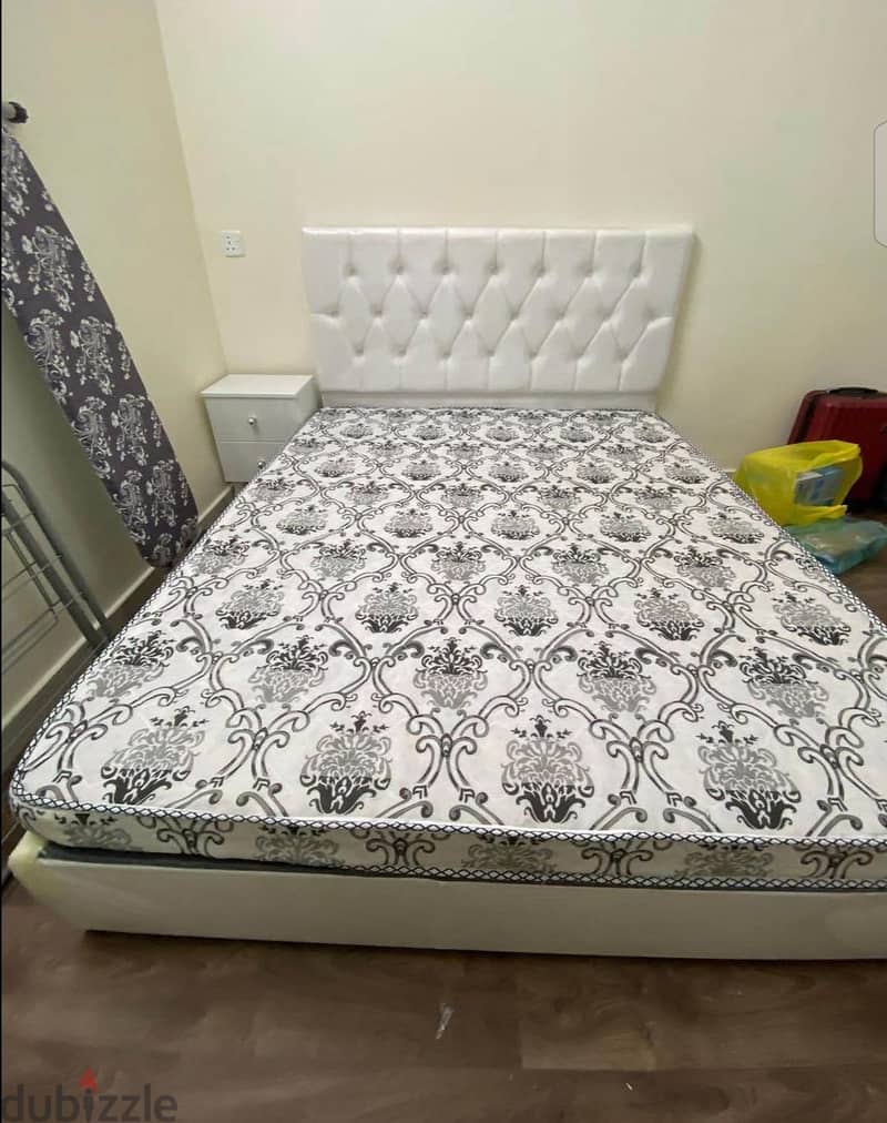 New steel bed available in low price 4