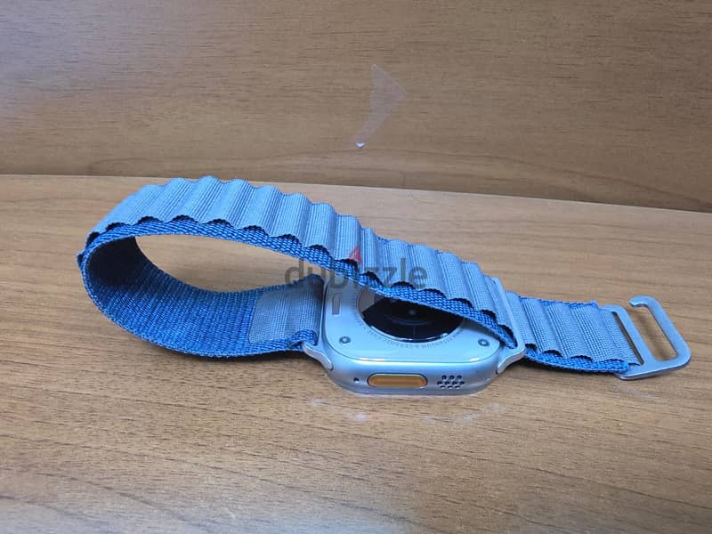 Apple Watch Ultra Titanium (GPS + Cellular) 49mm 2