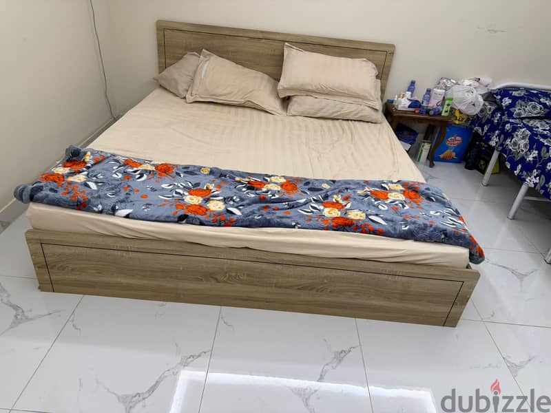 ALMOST NEW BRANDED FURNITURE & APPLIANCES FOR SALE! 3
