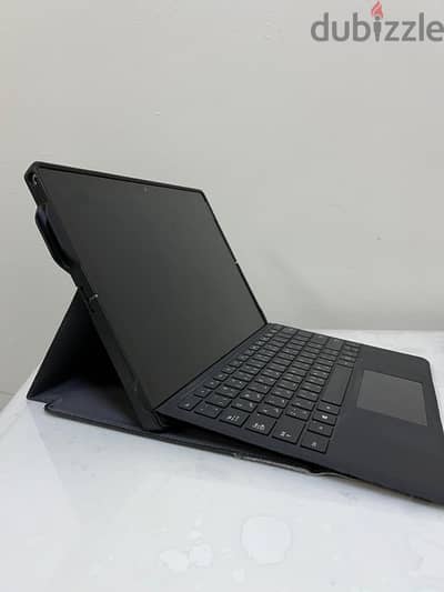 Microsoft Surface Pro 5 laptop is on sale!