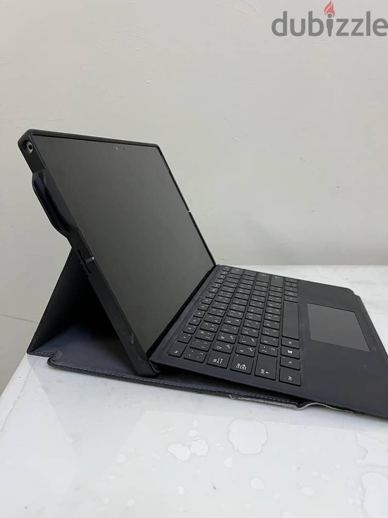 Microsoft Surface Pro 5 laptop is on sale! 3