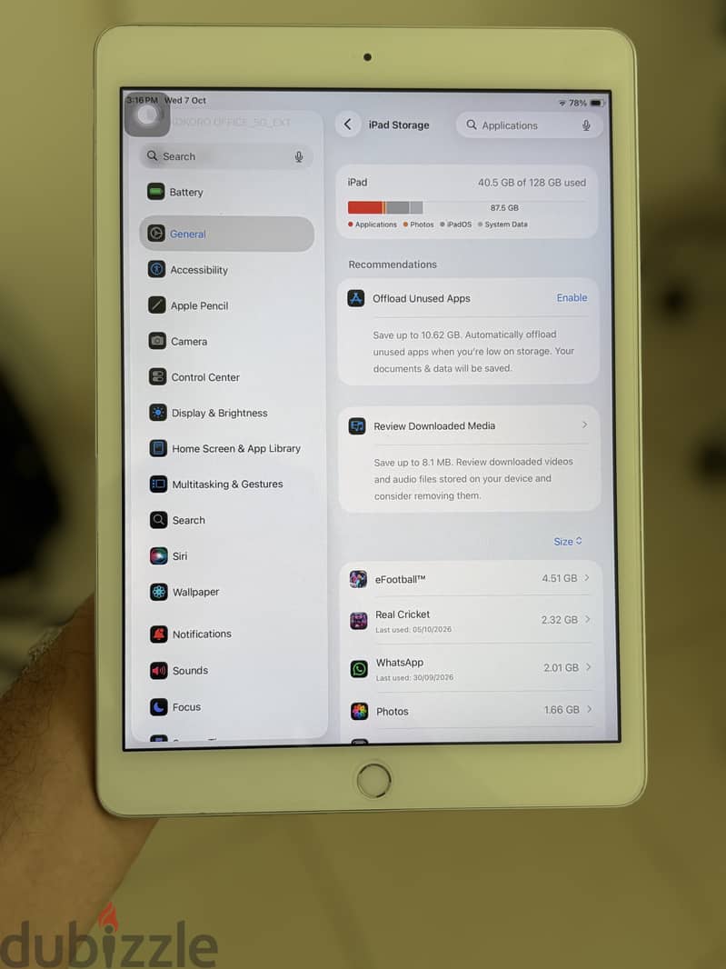 Apple iPad 8th gen 4