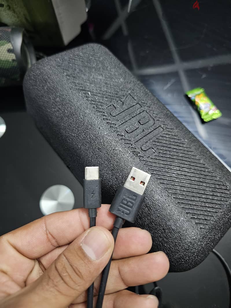 JBL FLIP 5 4