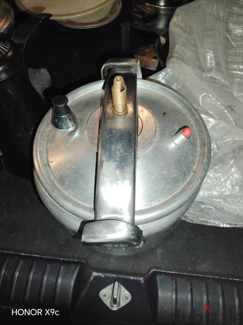 Pressure cooker 1