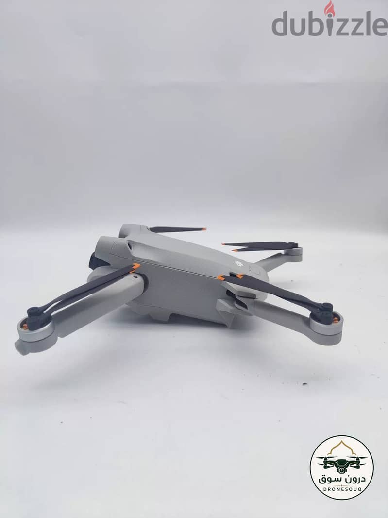 درون DJI Mini 3 Pro بالشاشة فلاي مور كومبو مستعمل 3