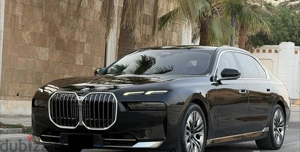 بي إم دبليو 735 2024  BMW 735 2024