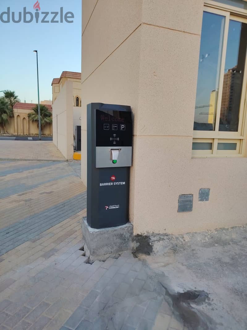 بوابة مرور السيارات بوابة امنية بوابة مواقف بوابه بارير 1