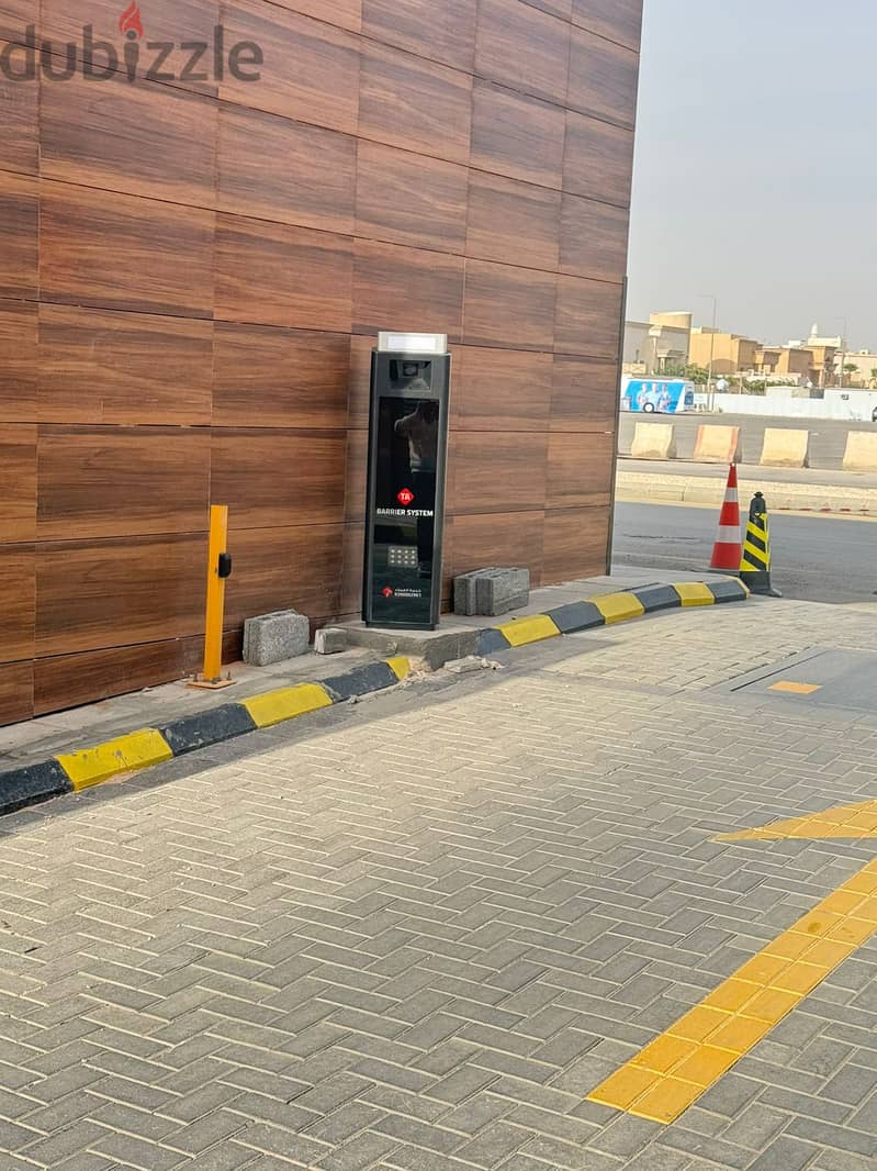 بوابة مرور السيارات بوابة امنية بوابة مواقف بوابه بارير 14
