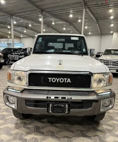 تويوتا لاند كروزر 2018 نظيفة | Toyota Land Cruiser 2018 Clean