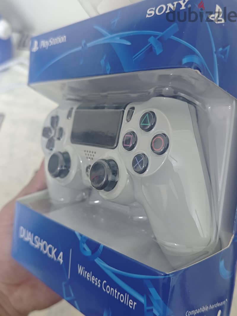 PS4 & PC Wireless Controller – New & Tested – 70 SAR 5