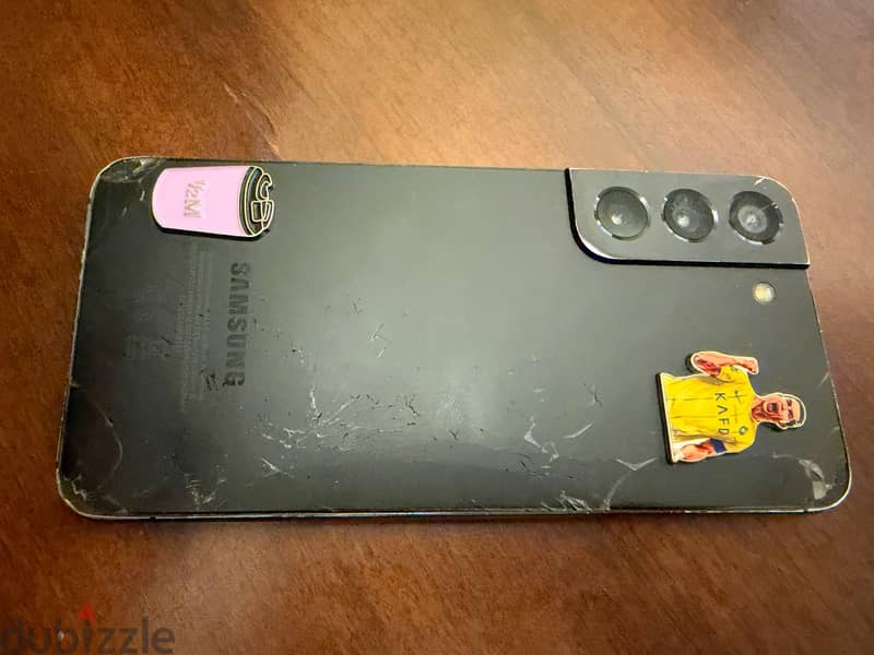 SSamsung Galaxy S22 5G with 256GB storage 1