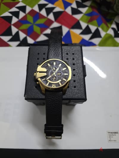 Diesel DZ4344 Men's Watch, Gold and Black, Stylish Design