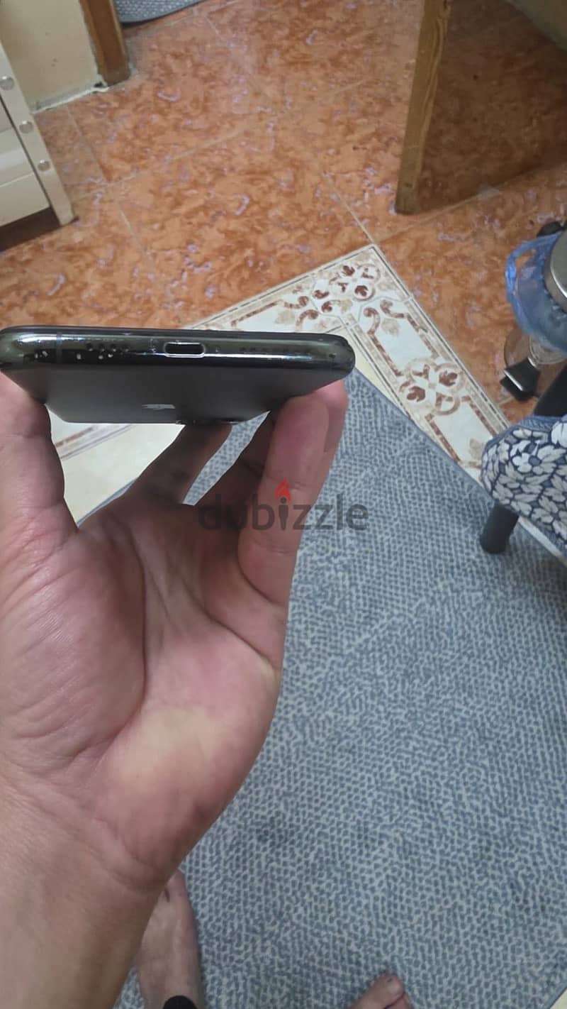 آبل - آيفون 11 برو ماكس 3