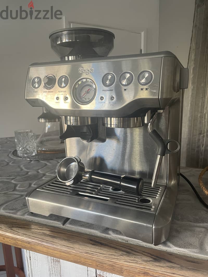 Sage - The Barista Express - Bean to Cup Coffee Machine 1