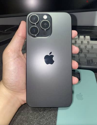 Apple - iPhone 15 Pro