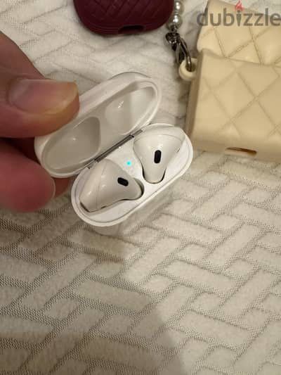 Apple Airpods 2 with Cable & Two covers