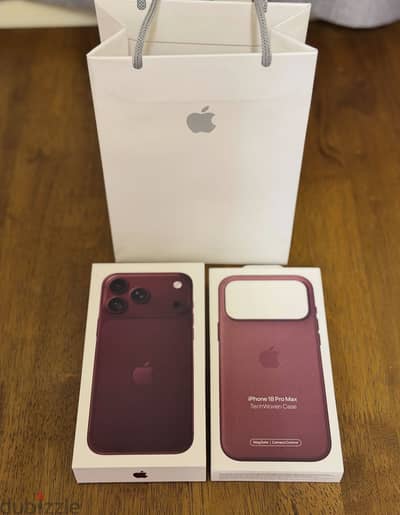 Apple - iPhone 18 Pro Max 1TB Burgundy Color
