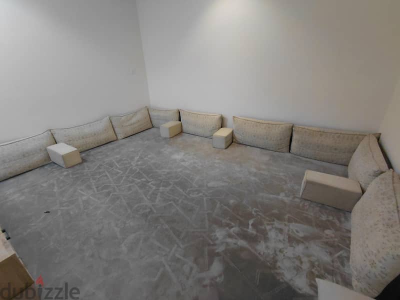 mojlish sofa set for seal 1