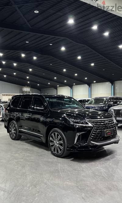لكزس - 2017 - LX570 - فل كامل - بسعر 229 الف