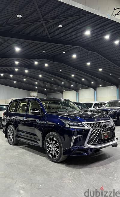 لكزس - 2017 - LX570- فل كامل - بسعر 193 الف