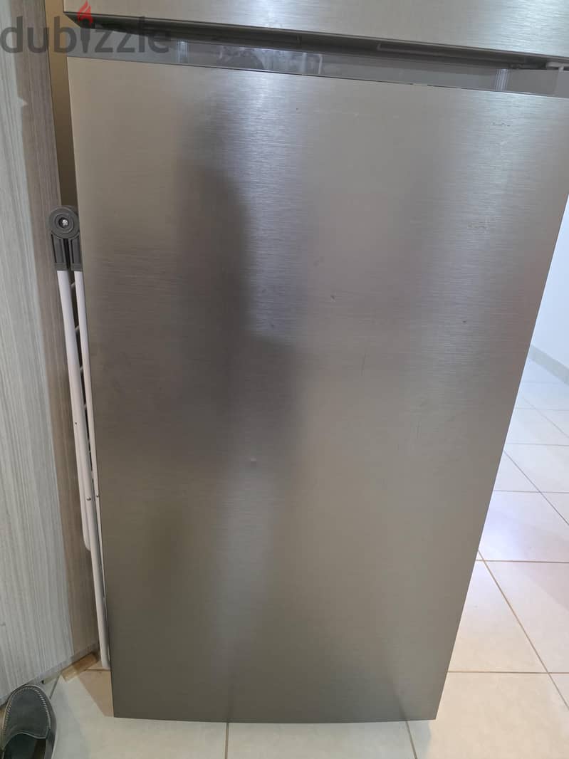 Selling ClassPro 16.4 Cu-ft Refrigerator+Freezer 4