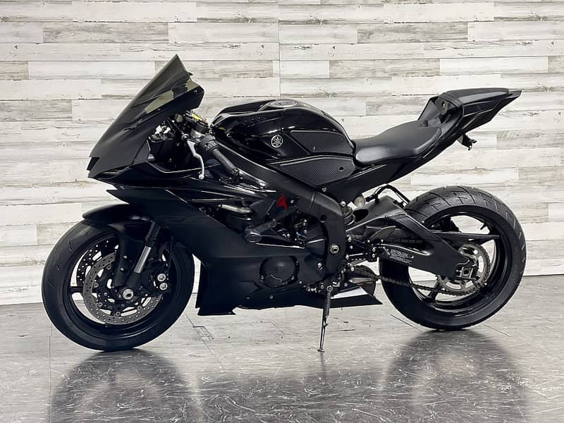 2020 Yamaha R6 available +44 7507 647630 2
