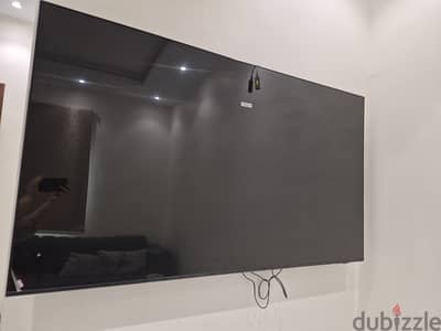 Samsung 5K Smart TV