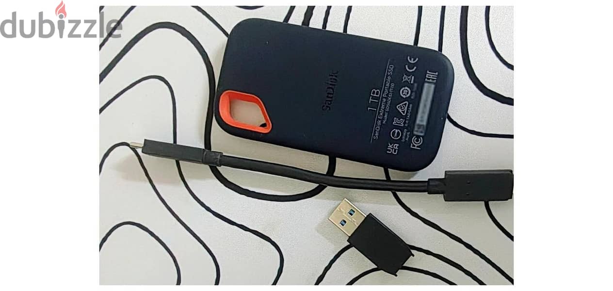 هاردسك سانديسك اكستريم 1 تيرا SSD شبه جديد - لقطة بـ550 بدل 665 1