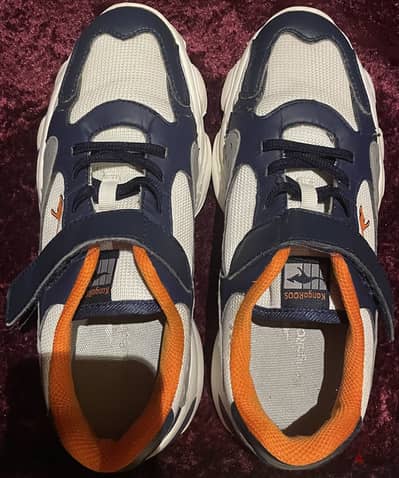 حذاء رياضي KangaROOS   فيلكرو   مقاس 38